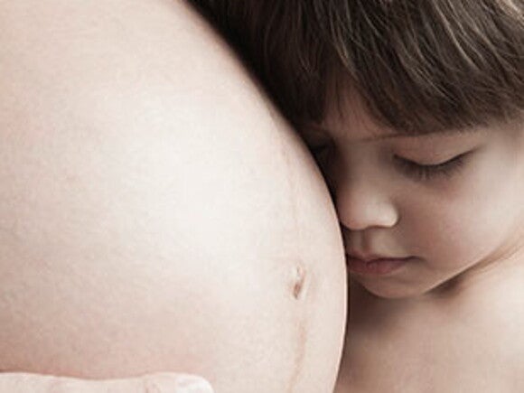 Длительная заложенность носа (ринит) у беременных - симптомы и лечение