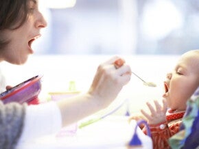 Розвиток дитини в 6 місяців Розвиток дитини в 6 місяців