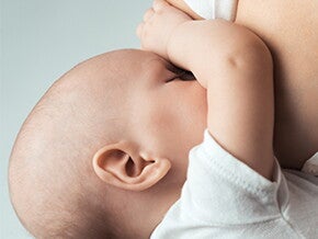 Здорове харчування: скільки має з'їдати дитина до року? Здорове харчування: скільки має з'їдати дитина до року?